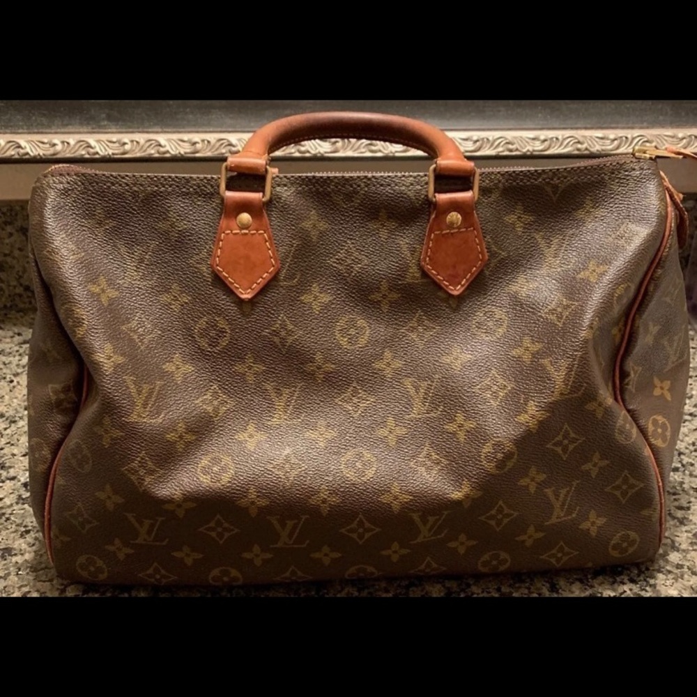 Louis Vuitton Speedy 30